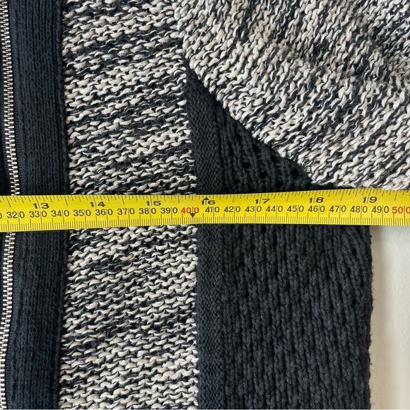 White + Warren asymmetric zip cardigan sweater women’s small luxury neutral - Picture 11 of 12